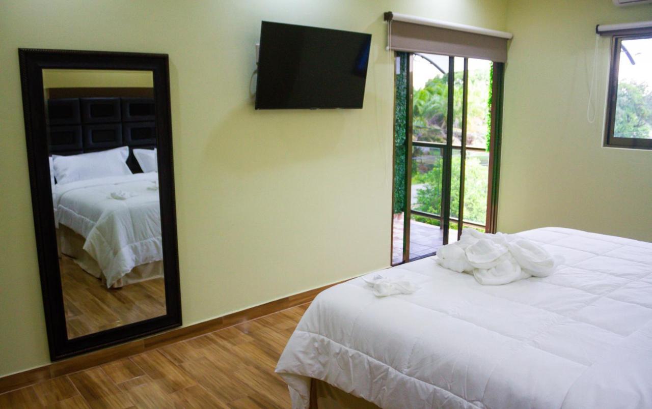 פלנקה Apartamentos Michael מראה חיצוני תמונה