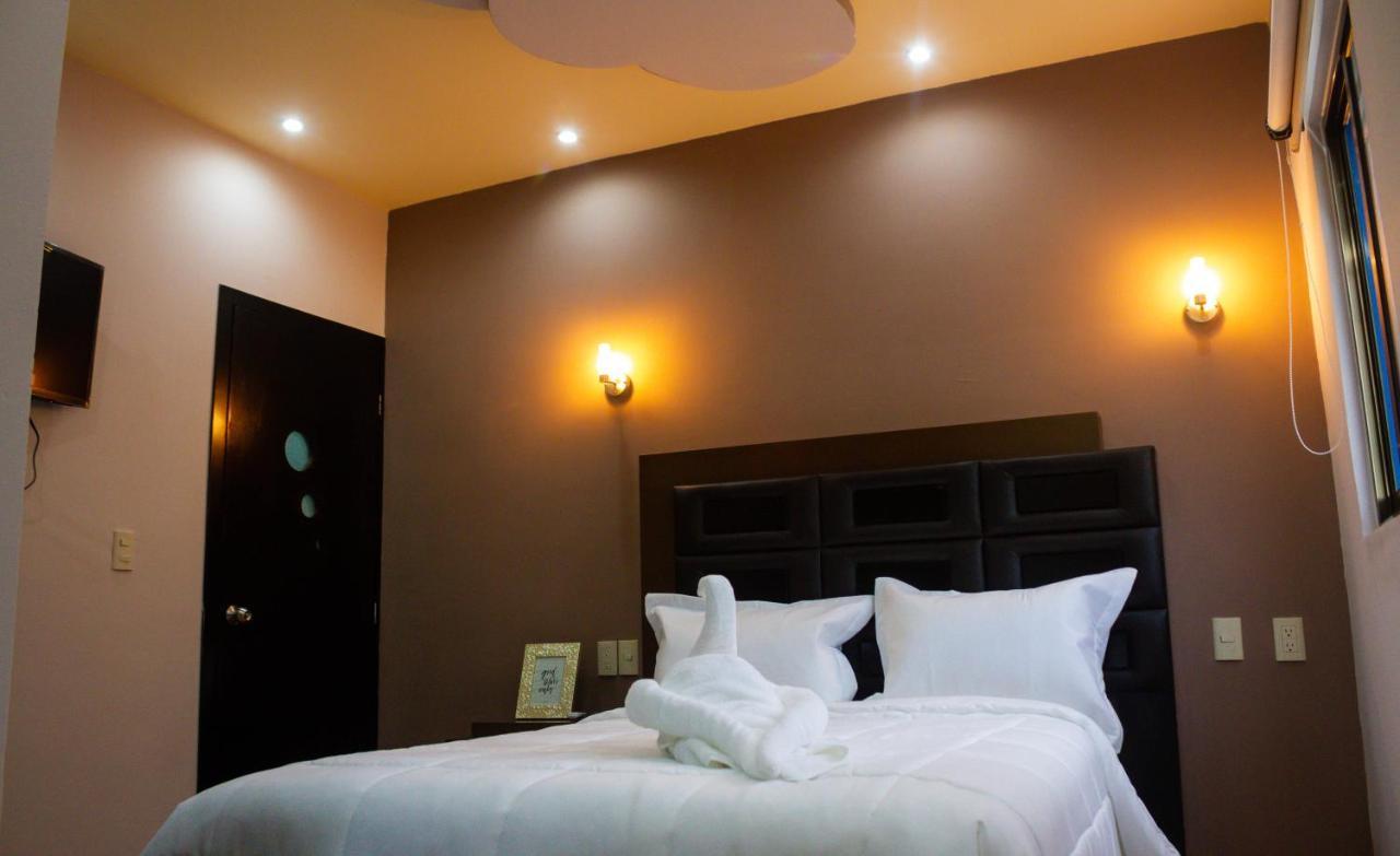 פלנקה Apartamentos Michael מראה חיצוני תמונה