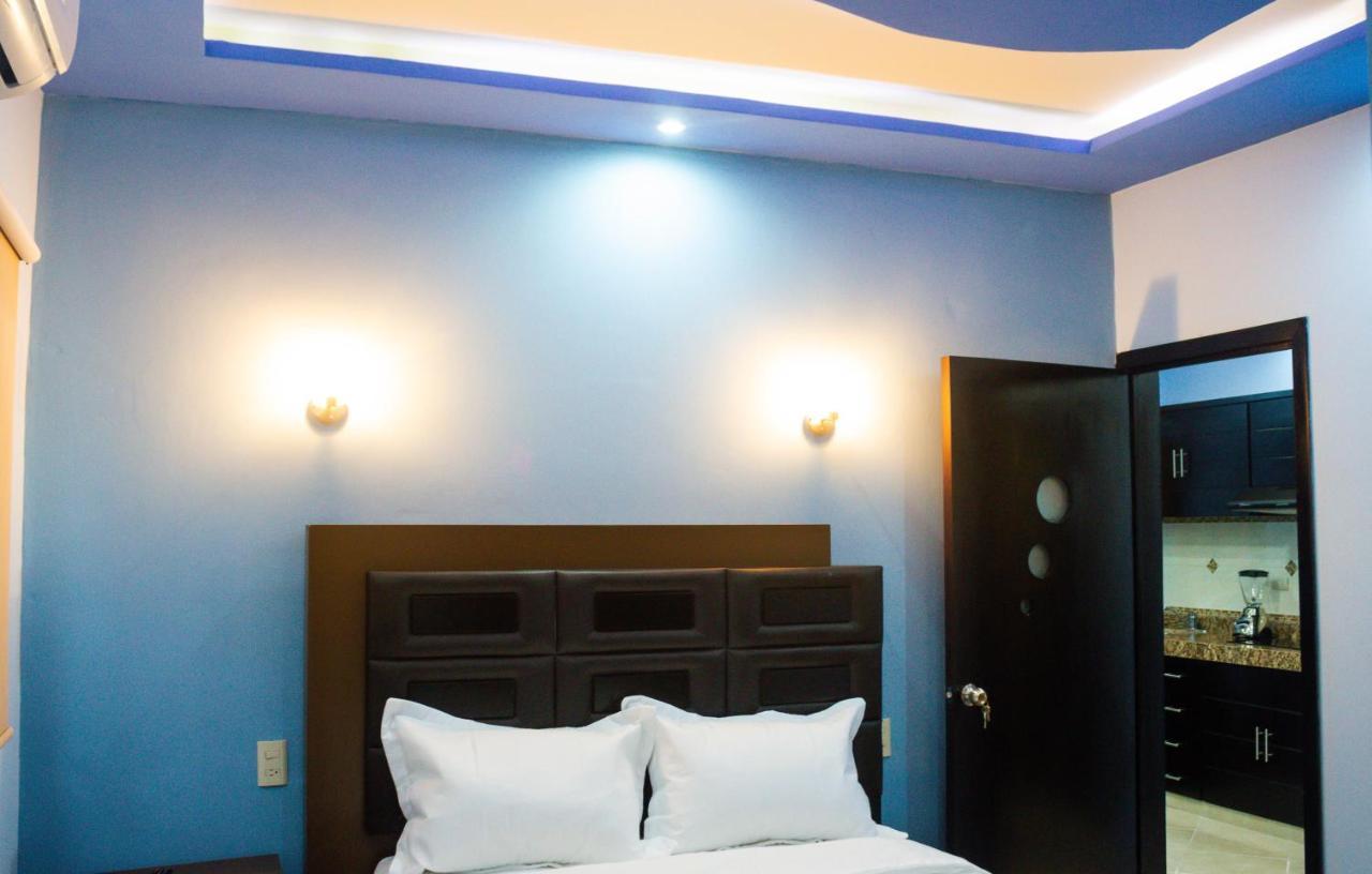 פלנקה Apartamentos Michael מראה חיצוני תמונה